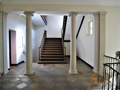 Appartement - 110 m² - 4 pièces