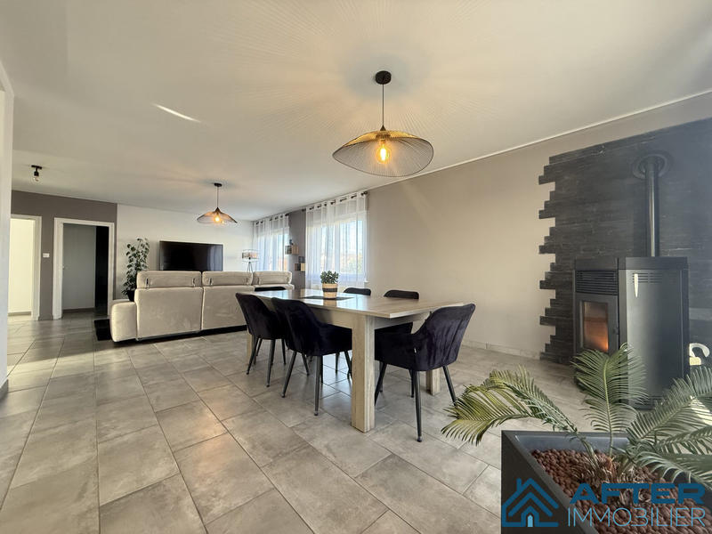 Maison traditionnelle - 120 m² - 4 pièces