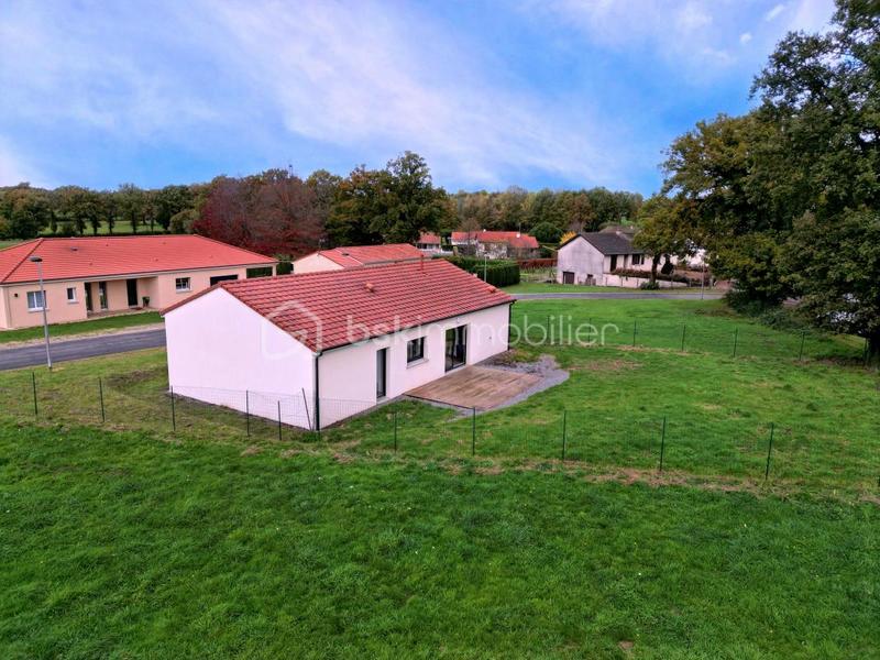 Maison - 92 m² - 4 pièces