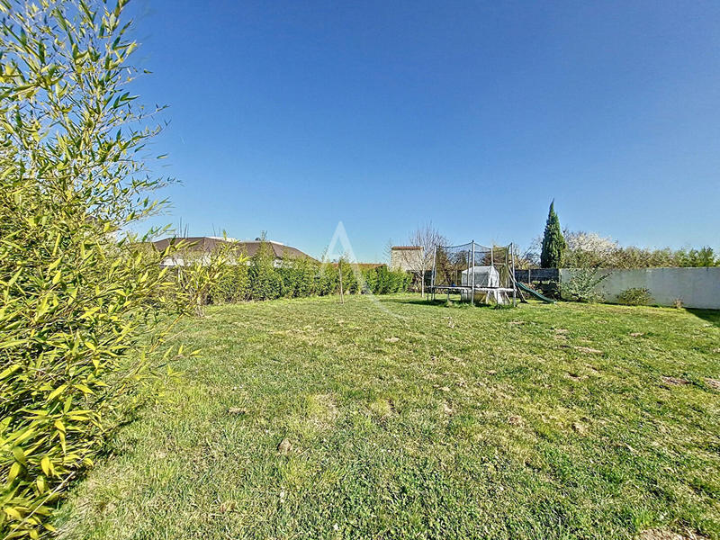 Maison - 270 m² - 8 pièces