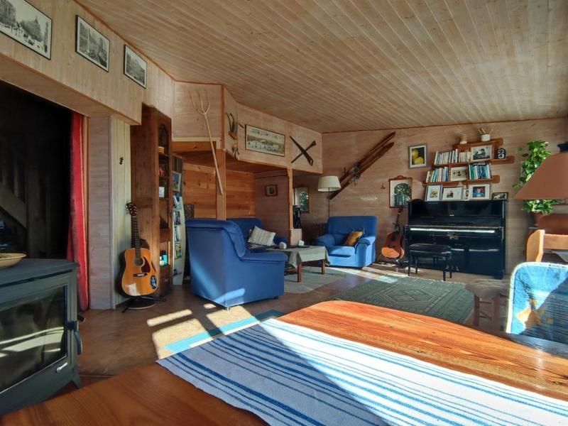 Maison de bois - 187 m² - 6 pièces