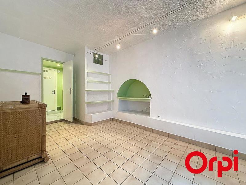 Maison - 198 m² - 8 pièces