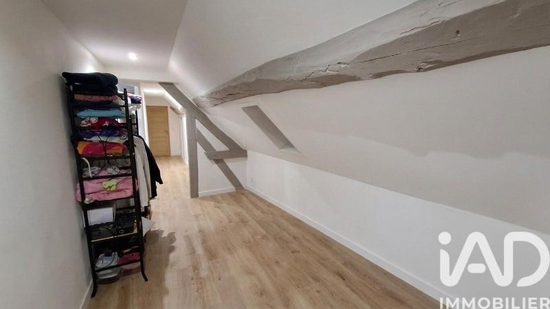 Maison - 218 m² - 7 pièces