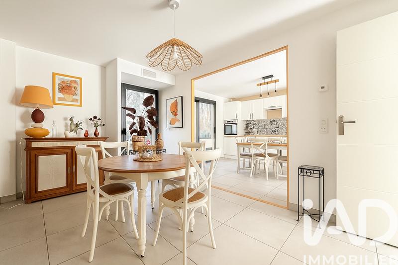 Maison - 95 m² - 4 pièces