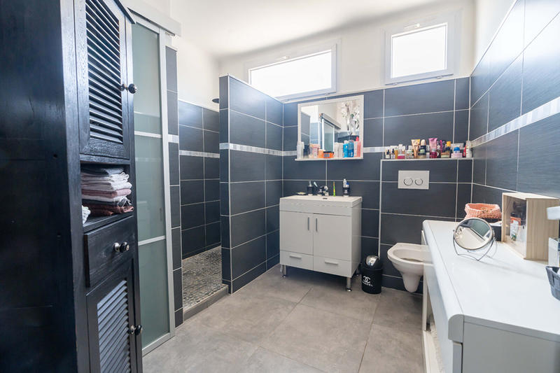 Maison - 154 m² - 8 pièces