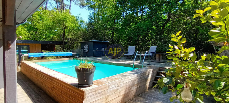 Villa - 200 m² - 7 pièces