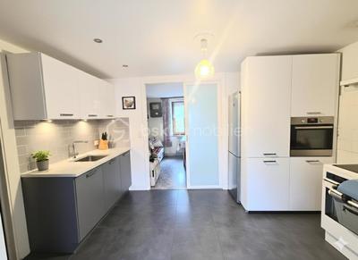 Maison - 122 m² - 6 pièces