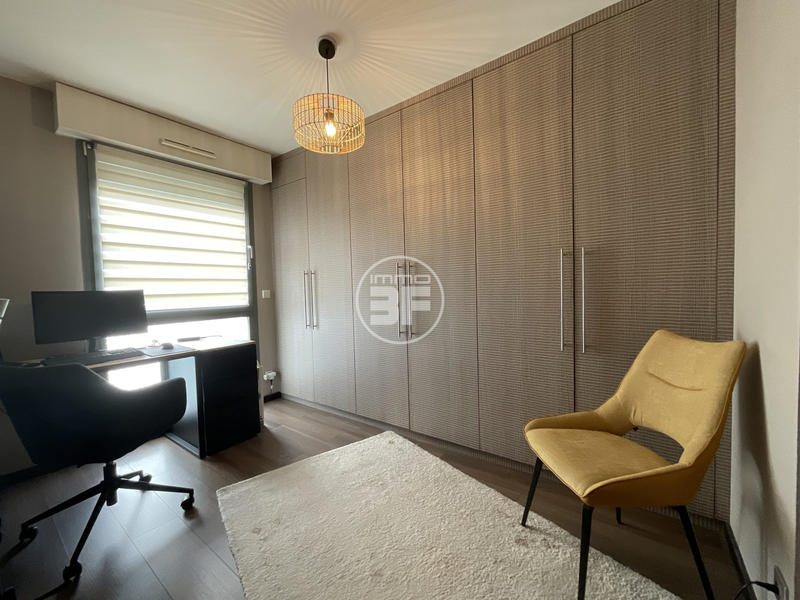 Appartement - 105 m² - 4 pièces