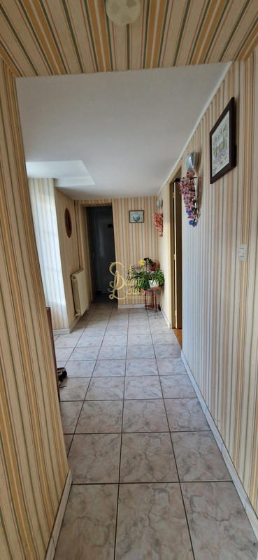 Maison - 105 m² - 4 pièces