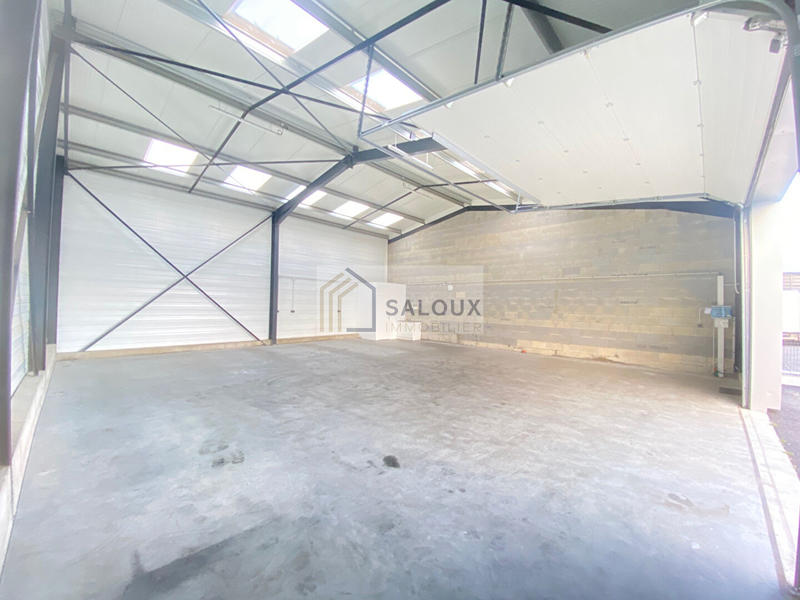 Local d'activité / Entrepôt - 145 m²