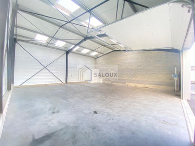 Local d'activité / Entrepôt - 145 m²