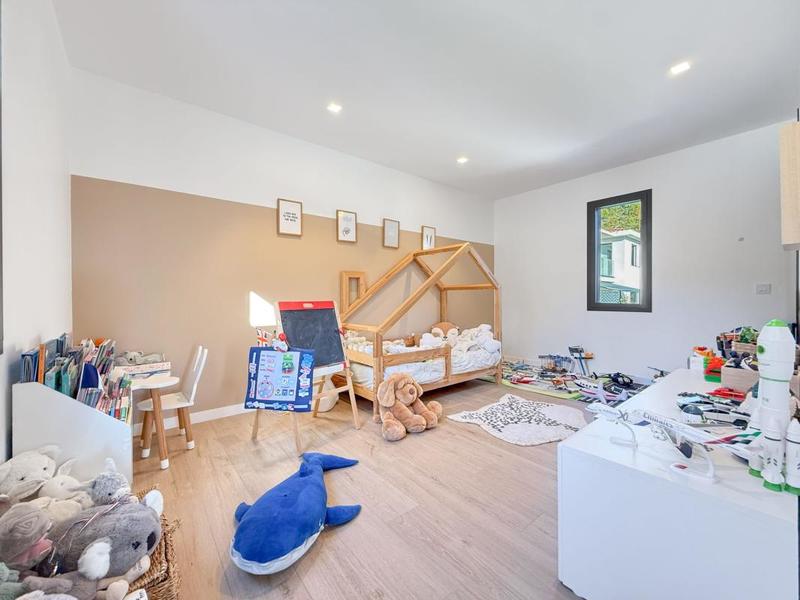 Villa - 187 m² - 4 pièces