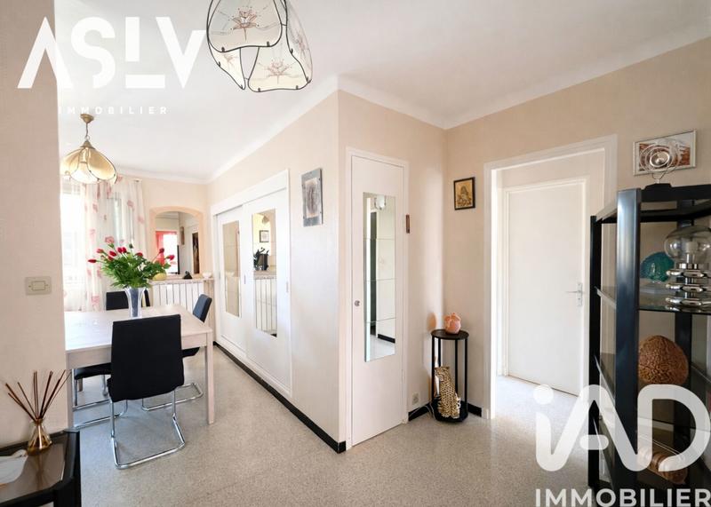 Appartement - 70 m² - 4 pièces