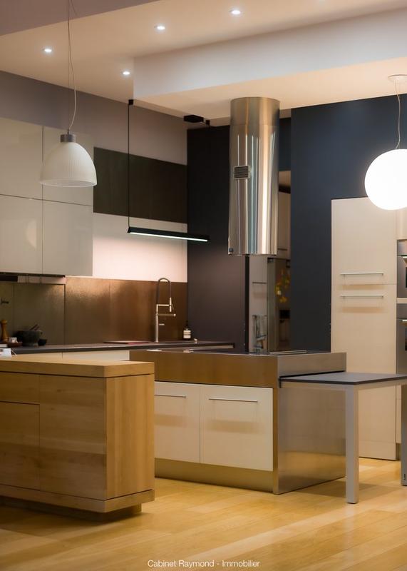 Maison contemporaine - 405 m² - 9 pièces