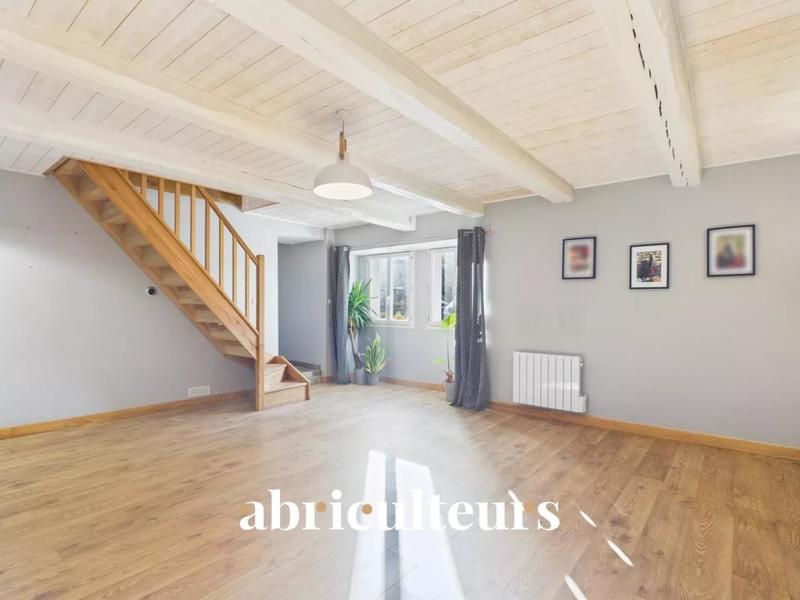 Maison - 147 m² - 7 pièces