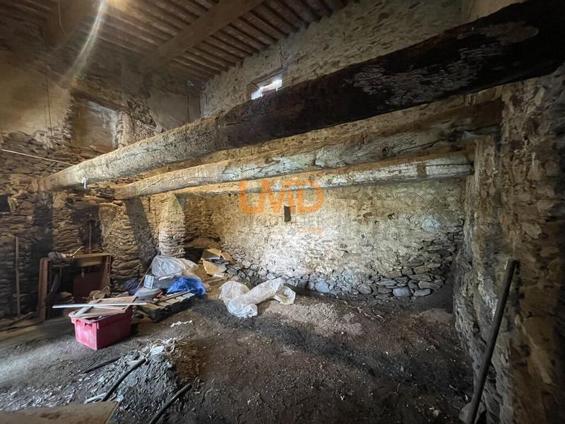 Terrain constructible - 881 m²