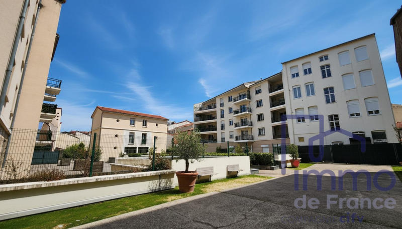 Appartement - 87 m² - 4 pièces