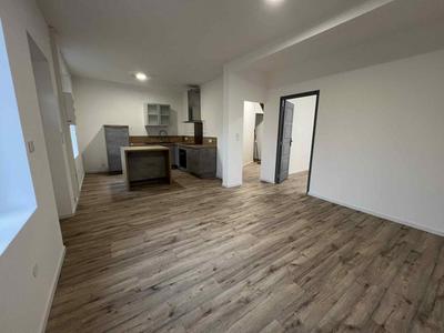 Appartement - 75 m² - 4 pièces