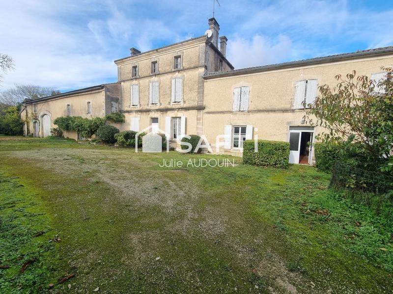 Maison - 350 m² - 15 pièces