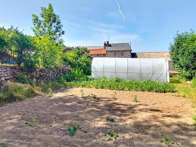 Maison - 300 m² - 9 pièces