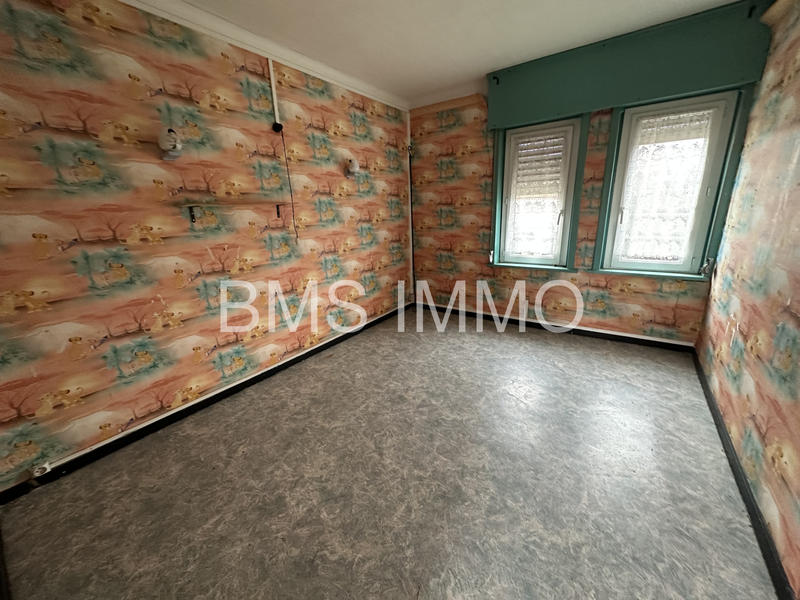 Maison - 260 m² - 6 pièces