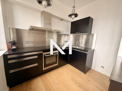 Appartement - 95 m² - 3 pièces