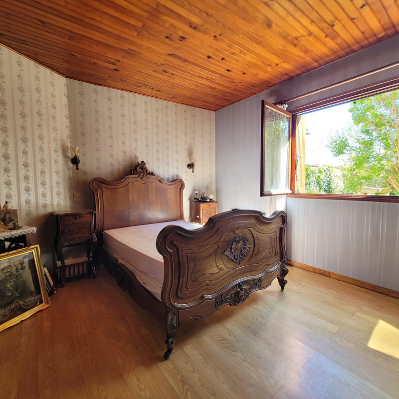 Maison - 180 m² - 5 pièces