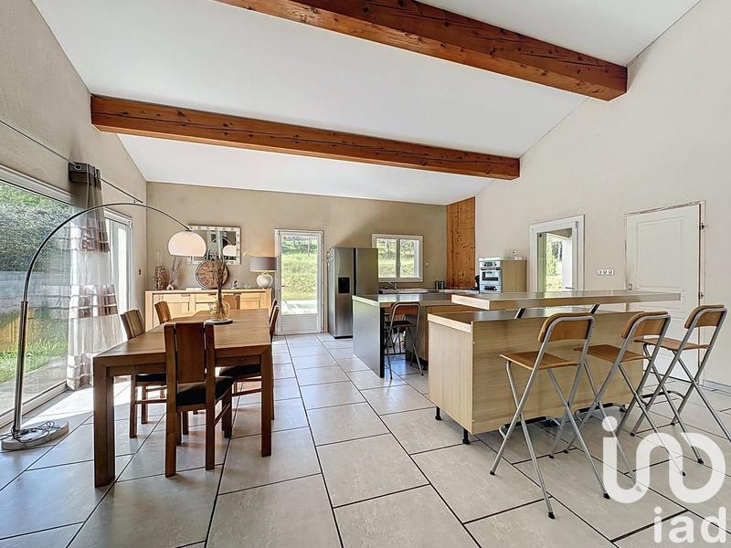 Maison - 140 m² - 5 pièces