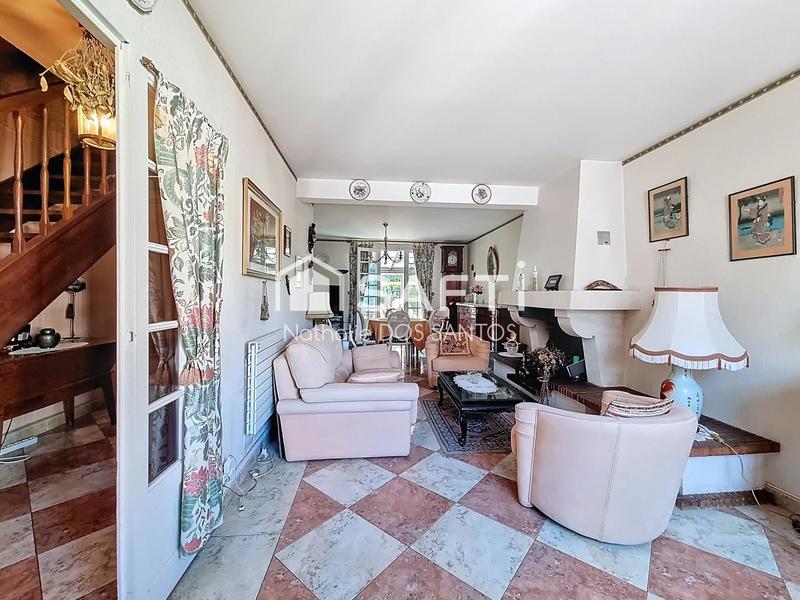 Maison - 96 m² - 5 pièces