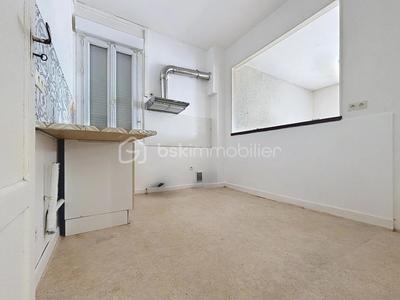 Maison traditionnelle - 110 m² - 4 pièces