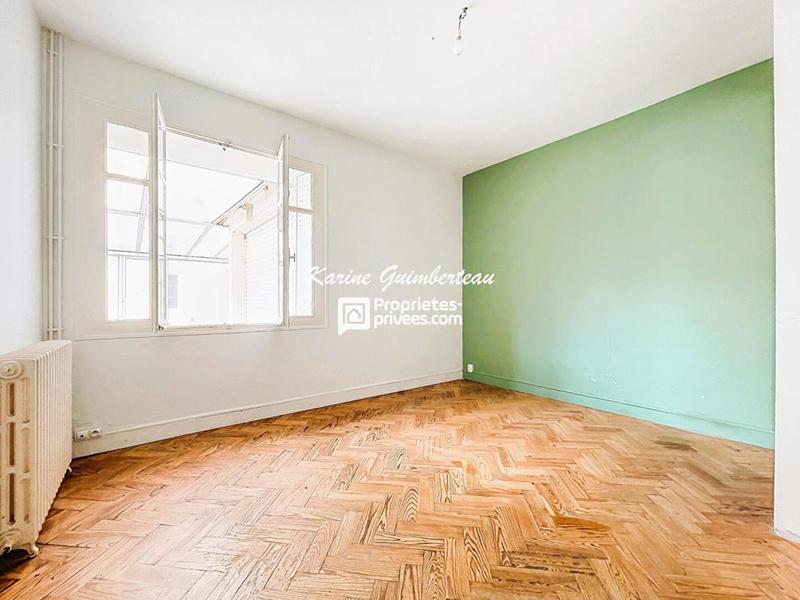 Maison - 200 m² - 9 pièces