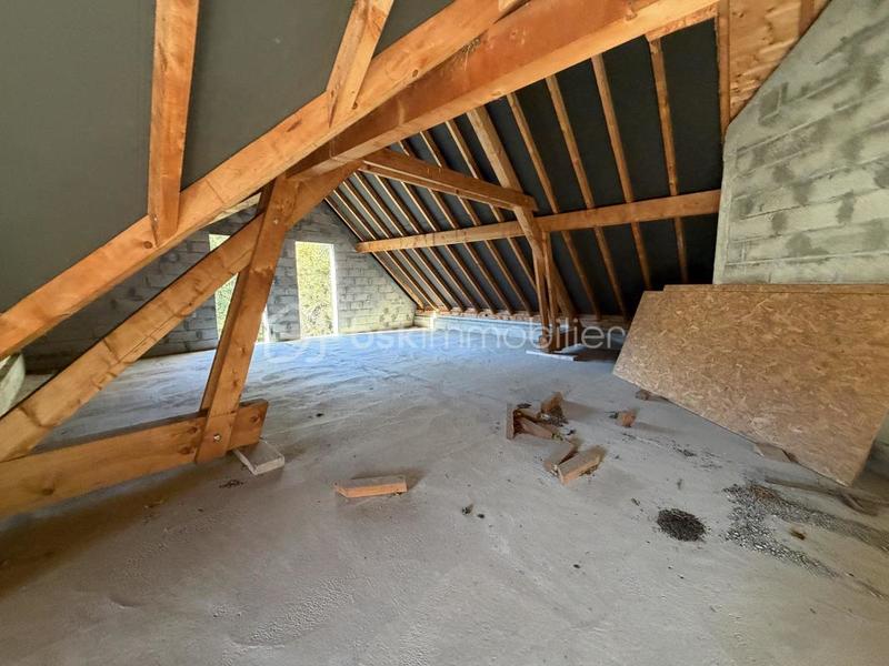 Maison - 180 m² - 5 pièces