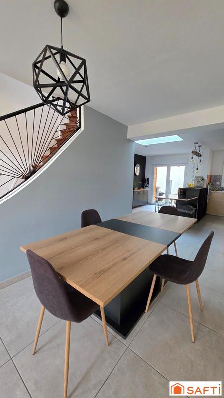 Maison - 103 m² - 4 pièces