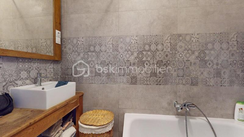 Corps de ferme - 122 m² - 6 pièces