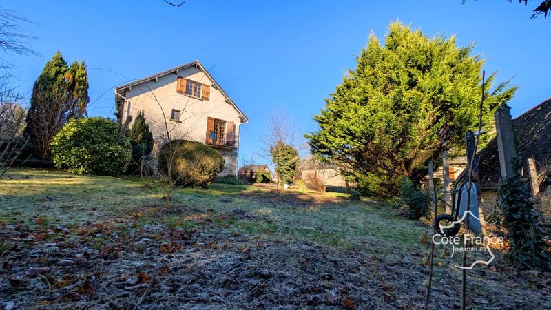 Maison de village - 130 m² - 6 pièces