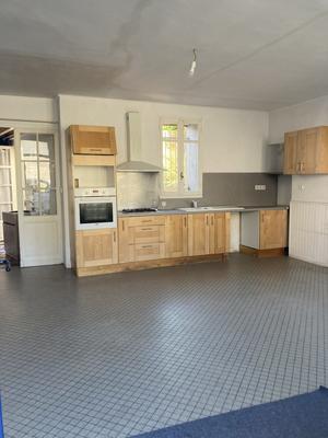 Maison ancienne - 105 m² - 4 pièces