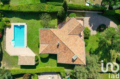 Maison - 192 m² - 5 pièces