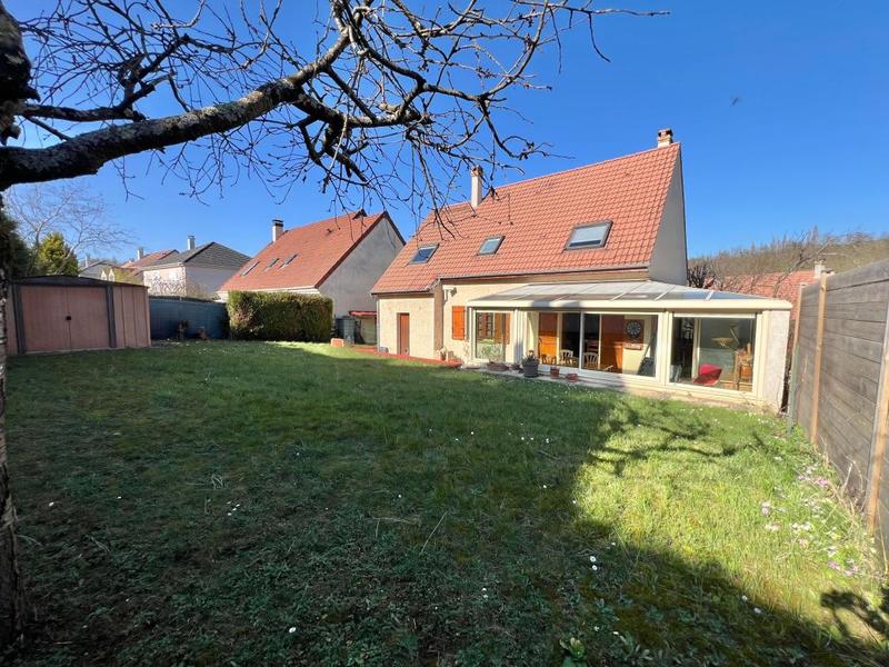 Maison - 115 m² - 4 pièces