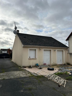 Maison - 90 m² - 4 pièces