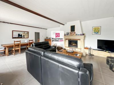 Maison - 382 m² - 18 pièces