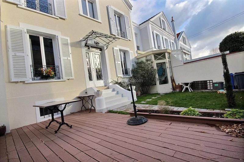 Maison - 115 m² - 6 pièces