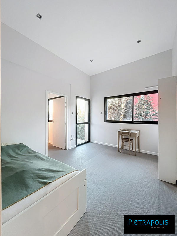 Maison contemporaine - 140 m² - 7 pièces