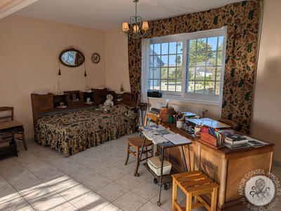 Maison - 175 m² - 8 pièces