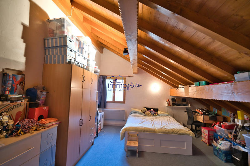 Maison traditionnelle - 202 m² - 8 pièces