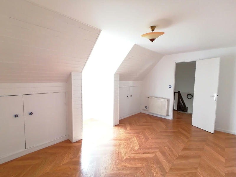 Maison - 160 m² - 7 pièces