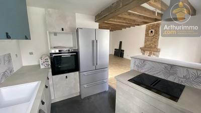 Maison - 250 m² - 8 pièces