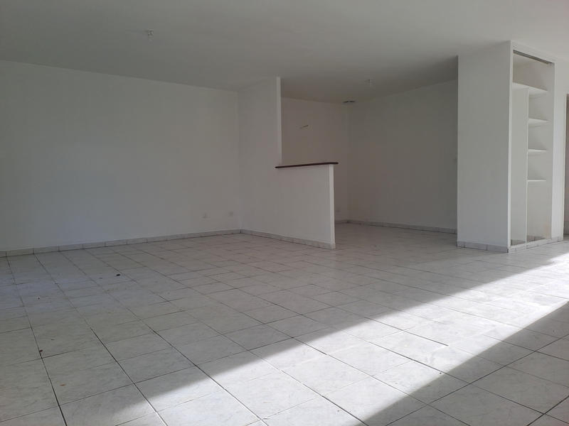 Maison - 87 m² - 5 pièces