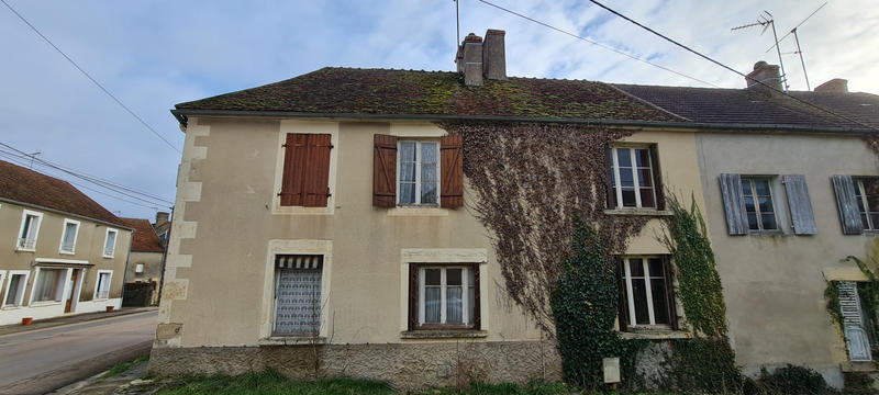 Maison - 94 m² - 9 pièces