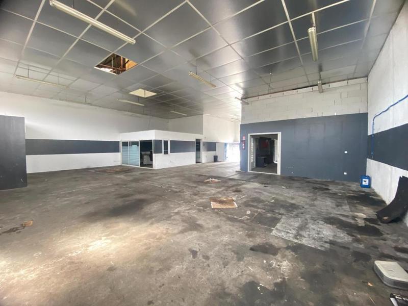 Local commercial - 230 m²