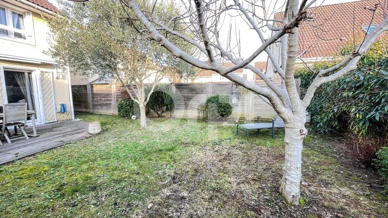 Maison - 79 m² - 5 pièces